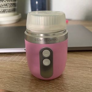 Clarisonic with new head